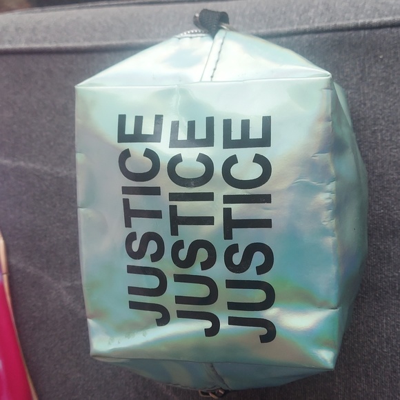 Justice: 2 Back🎒pack Pouches - Picture 2 of 8